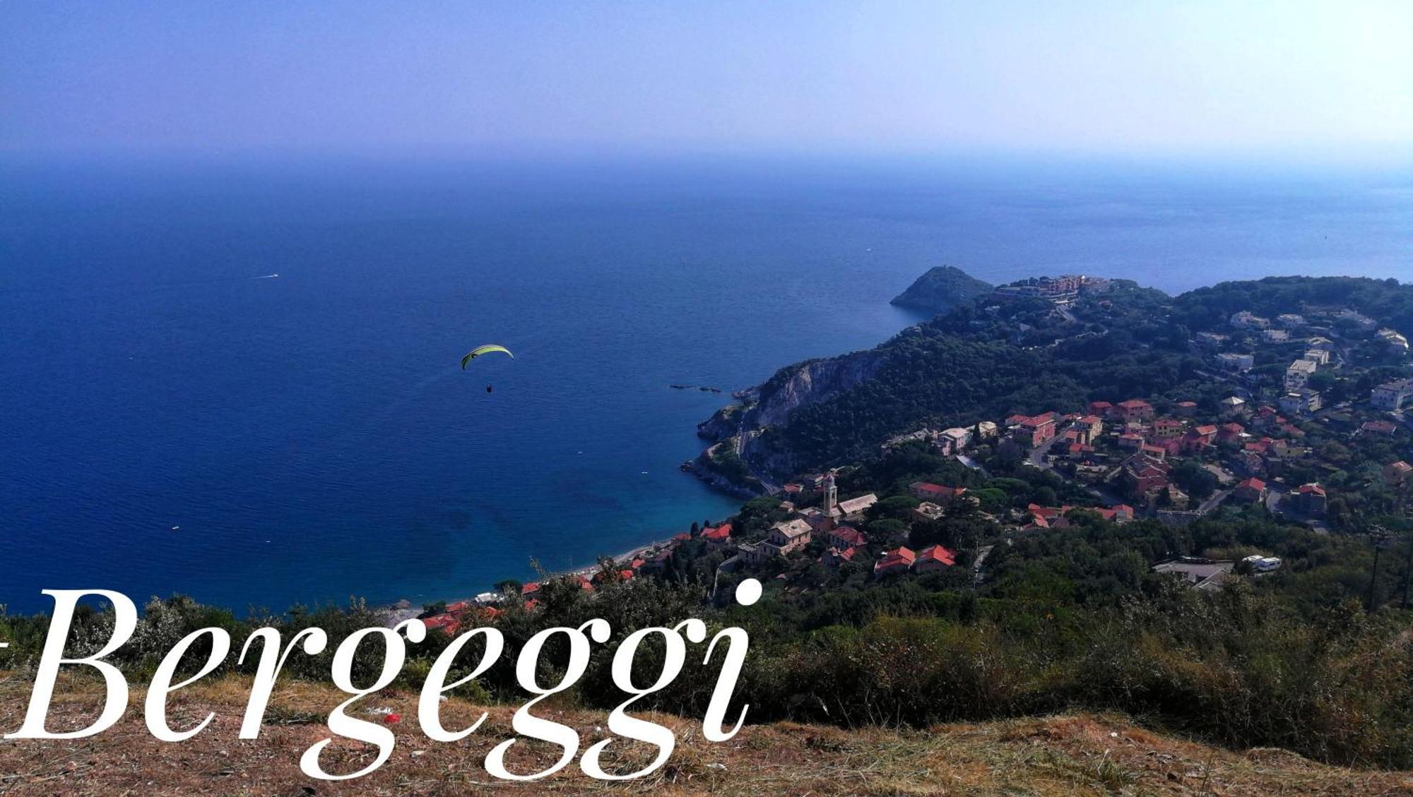 Villa Gio - Terrazza Nel Blu Bergeggi Buitenkant foto